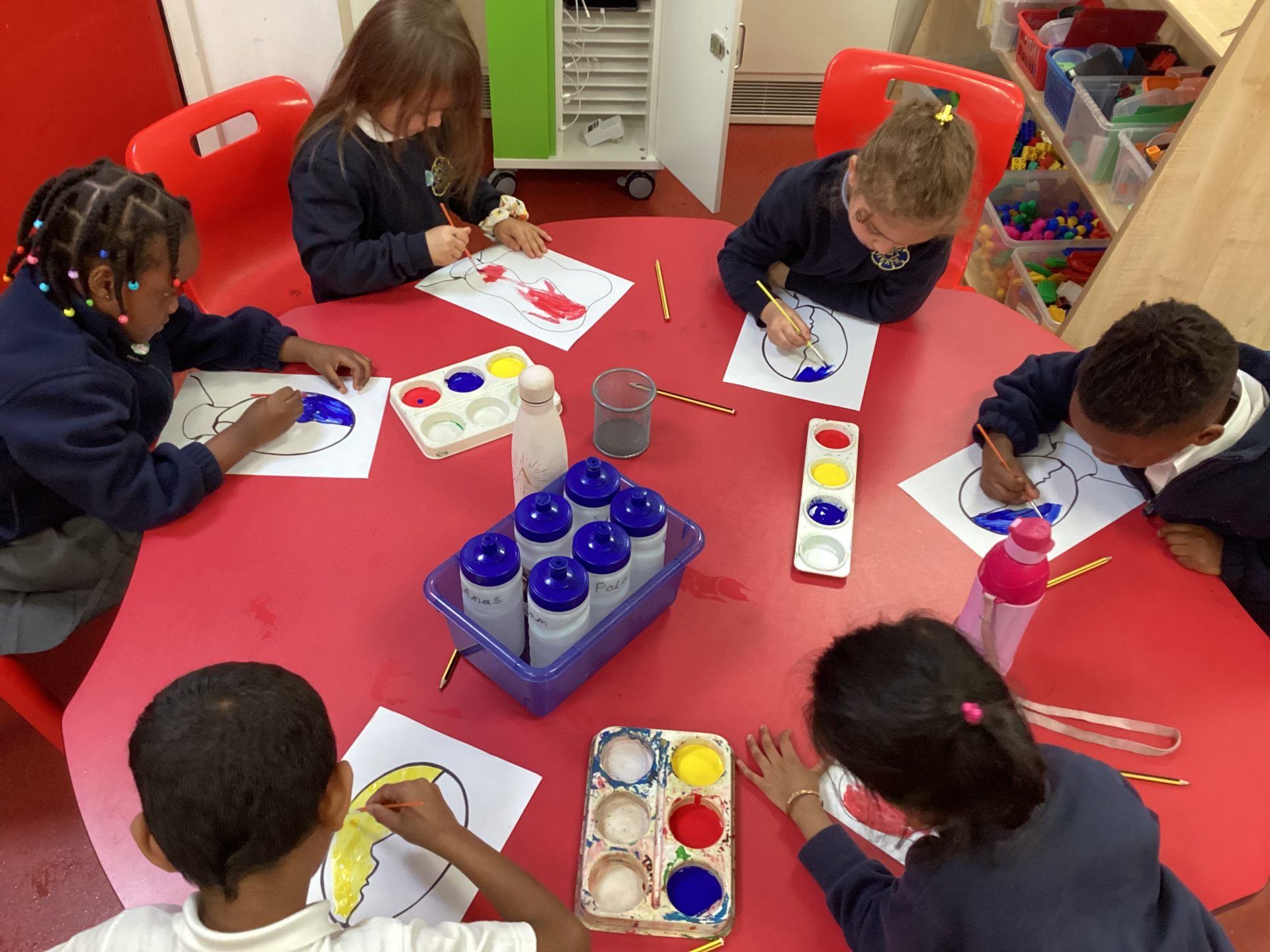 1R Mixing primary colours